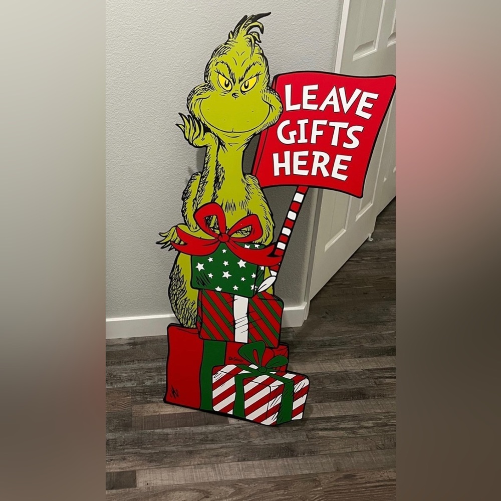 The Grinch Leave Gifts Here Wood Sign